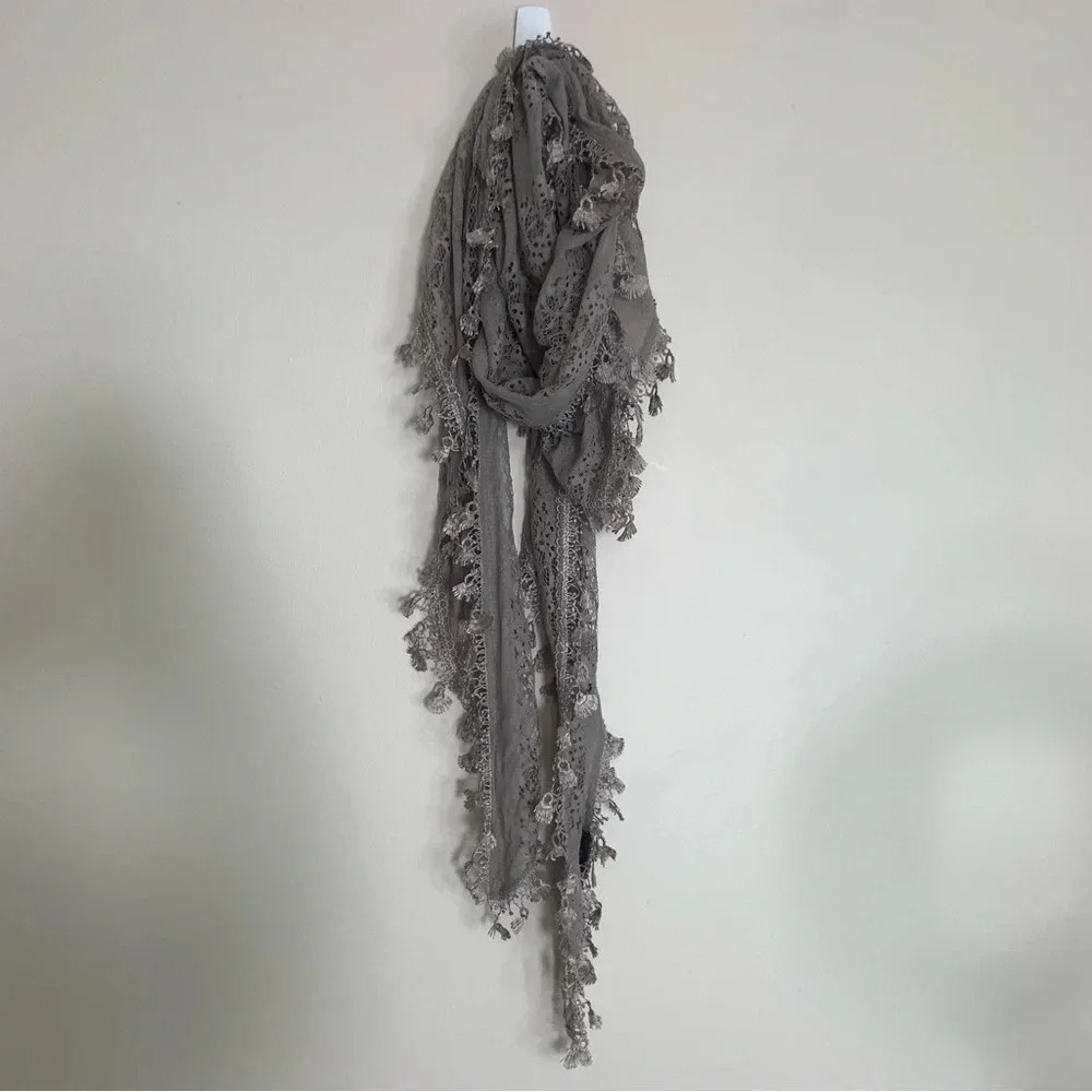 BCBGMaxazria lace fringe scarg